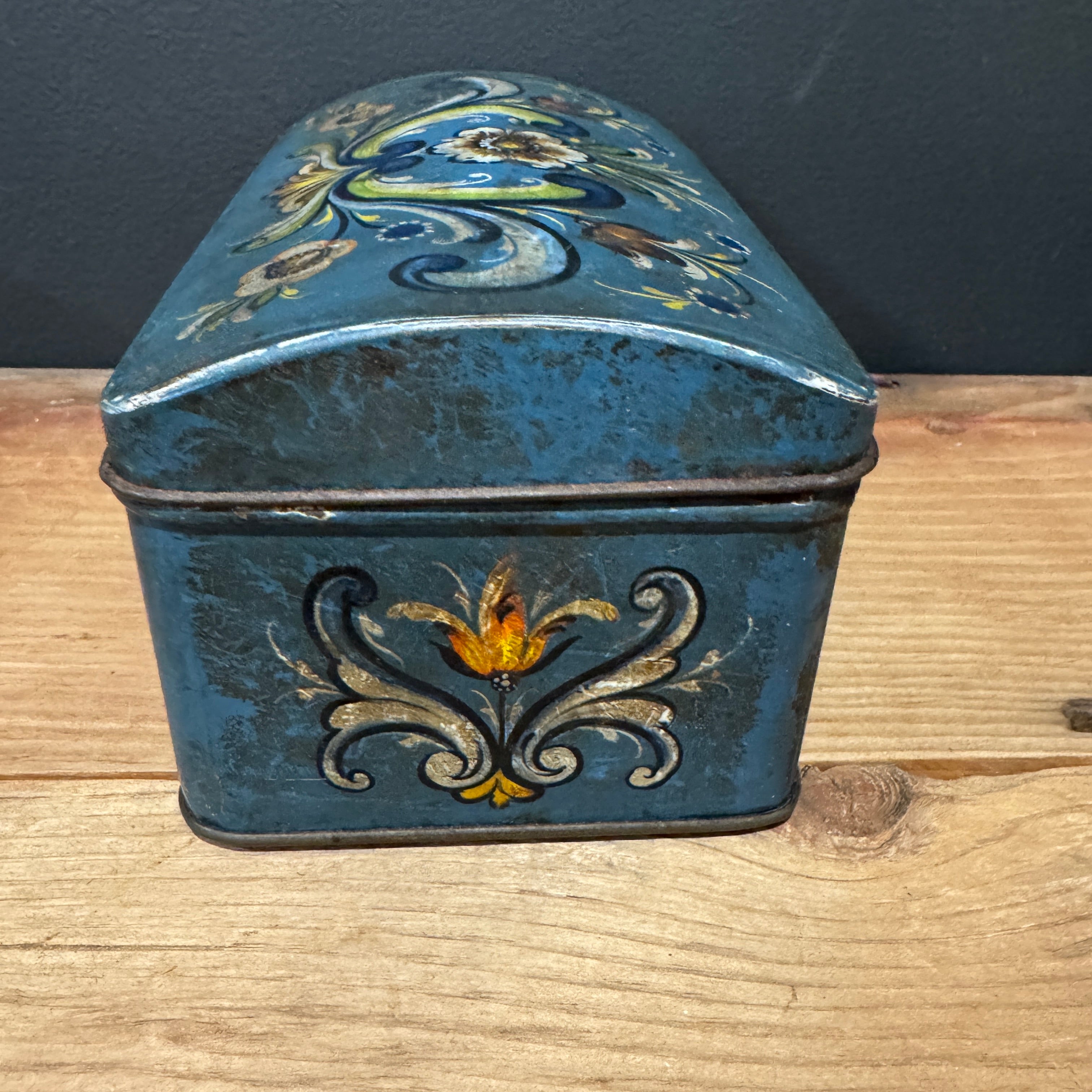 Vintage Norwegian Rosemaling Tin