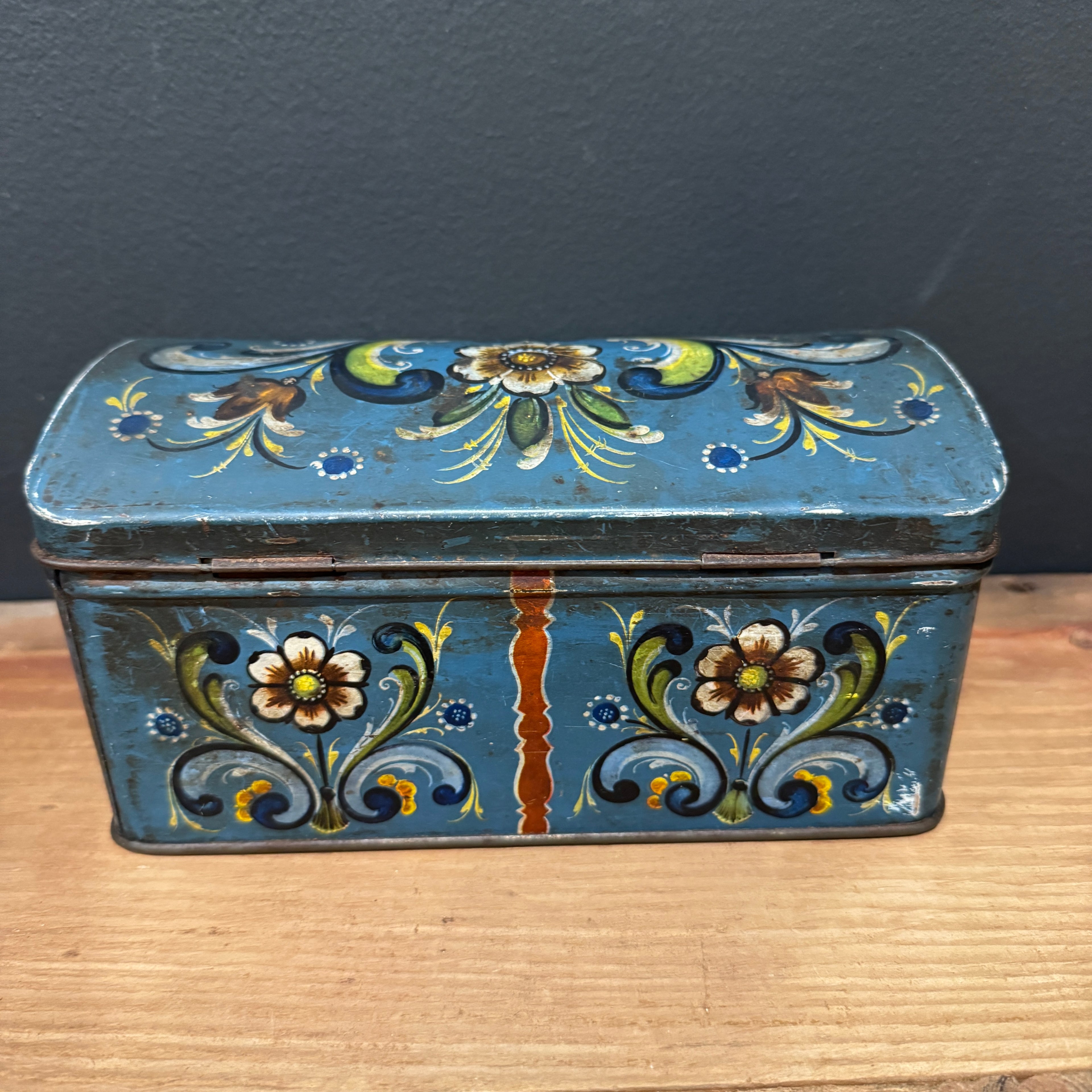 Vintage Norwegian Rosemaling Tin