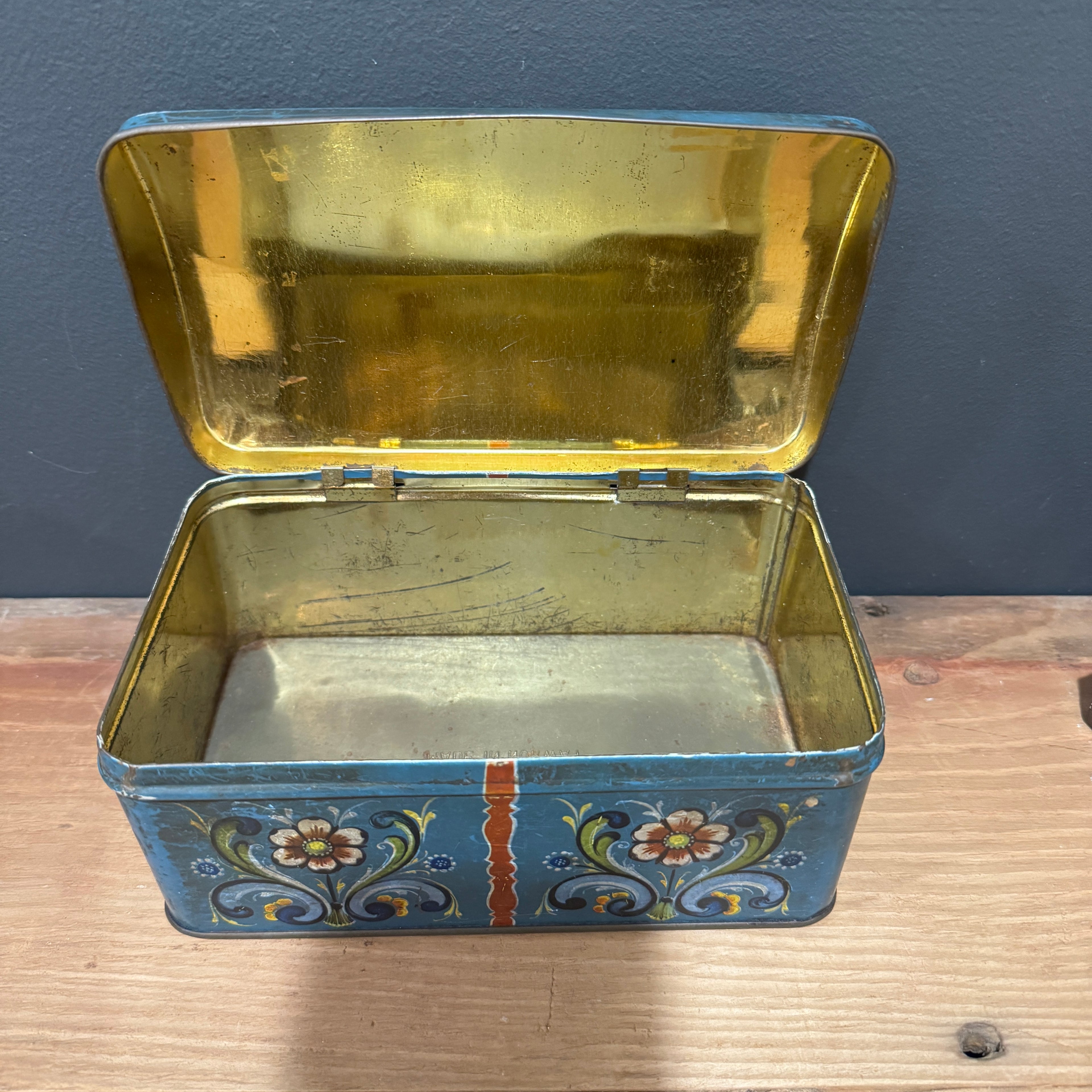 Vintage Norwegian Rosemaling Tin