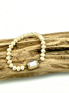 Bracelet Stretch Beveled Cream Glass w/Sq.Beveled Glass Ctr.