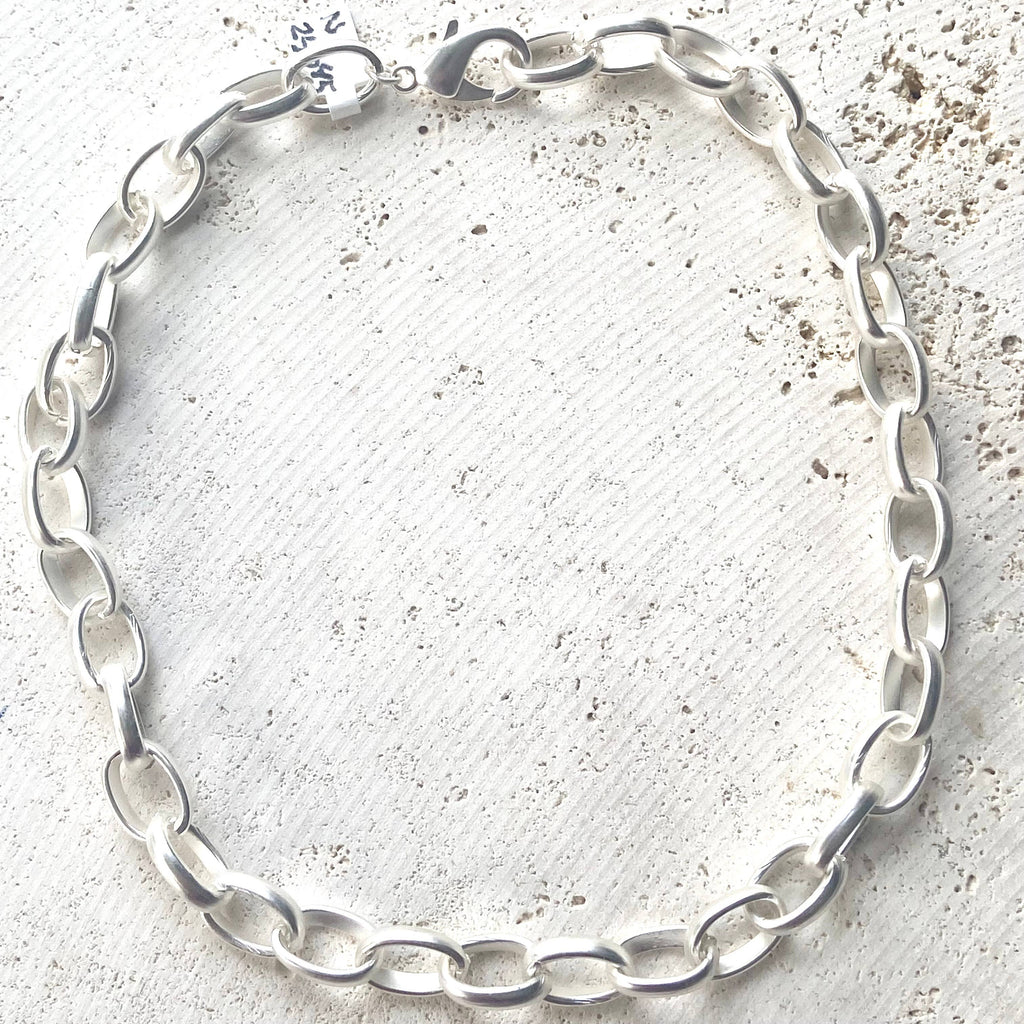 Chunky necklace matte silver