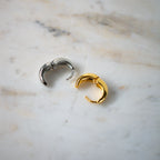 Oli Petite Hoop Earrings