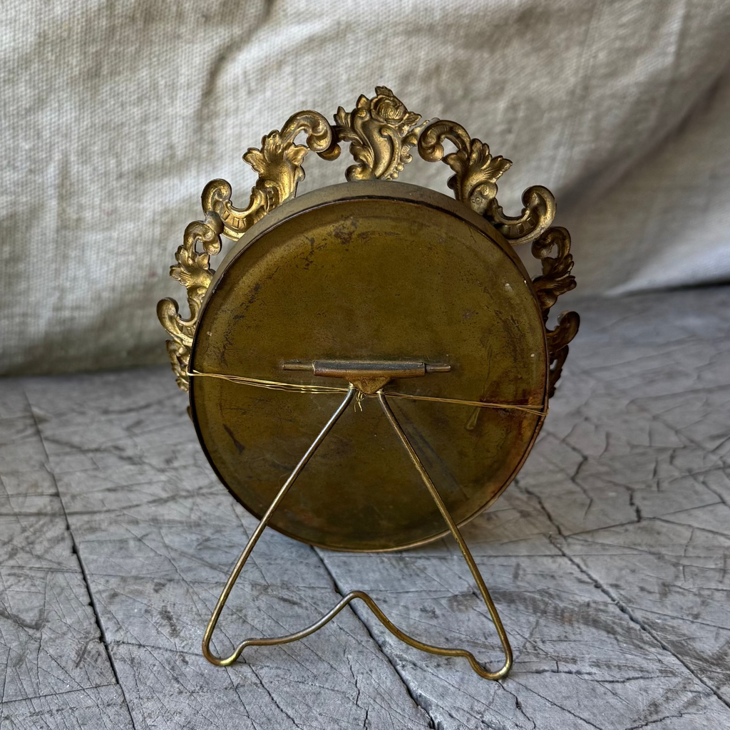 Vintage Gilt Oval Frame