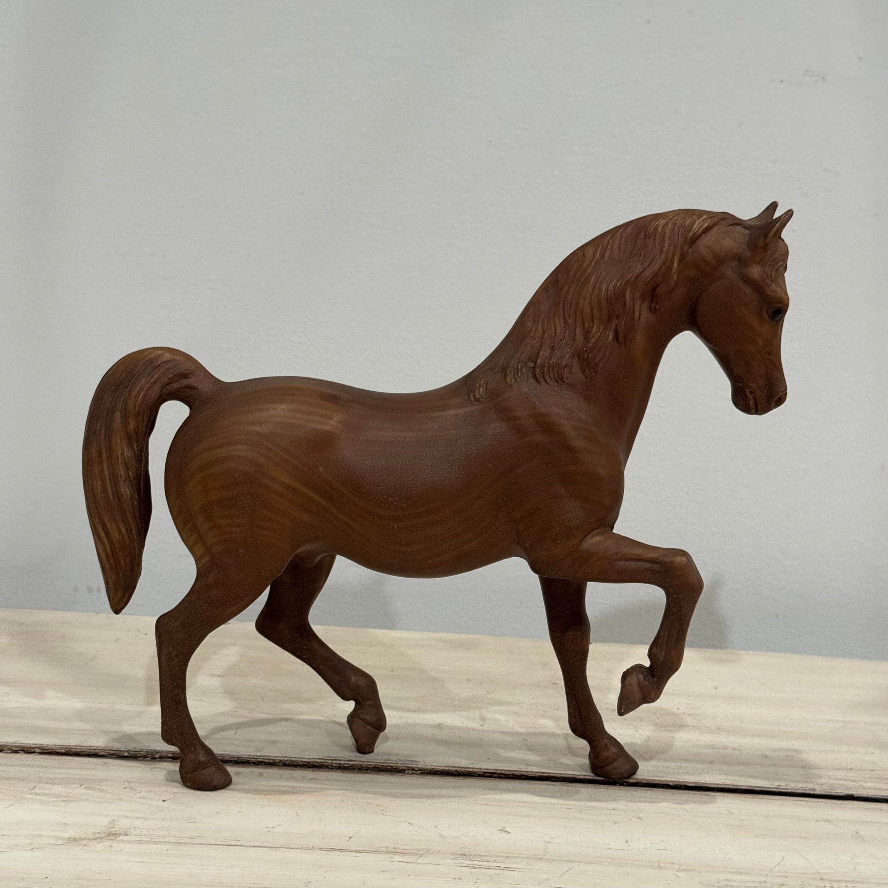 Breyer Woodgrain Arabian Horse – DAPPER BLEU