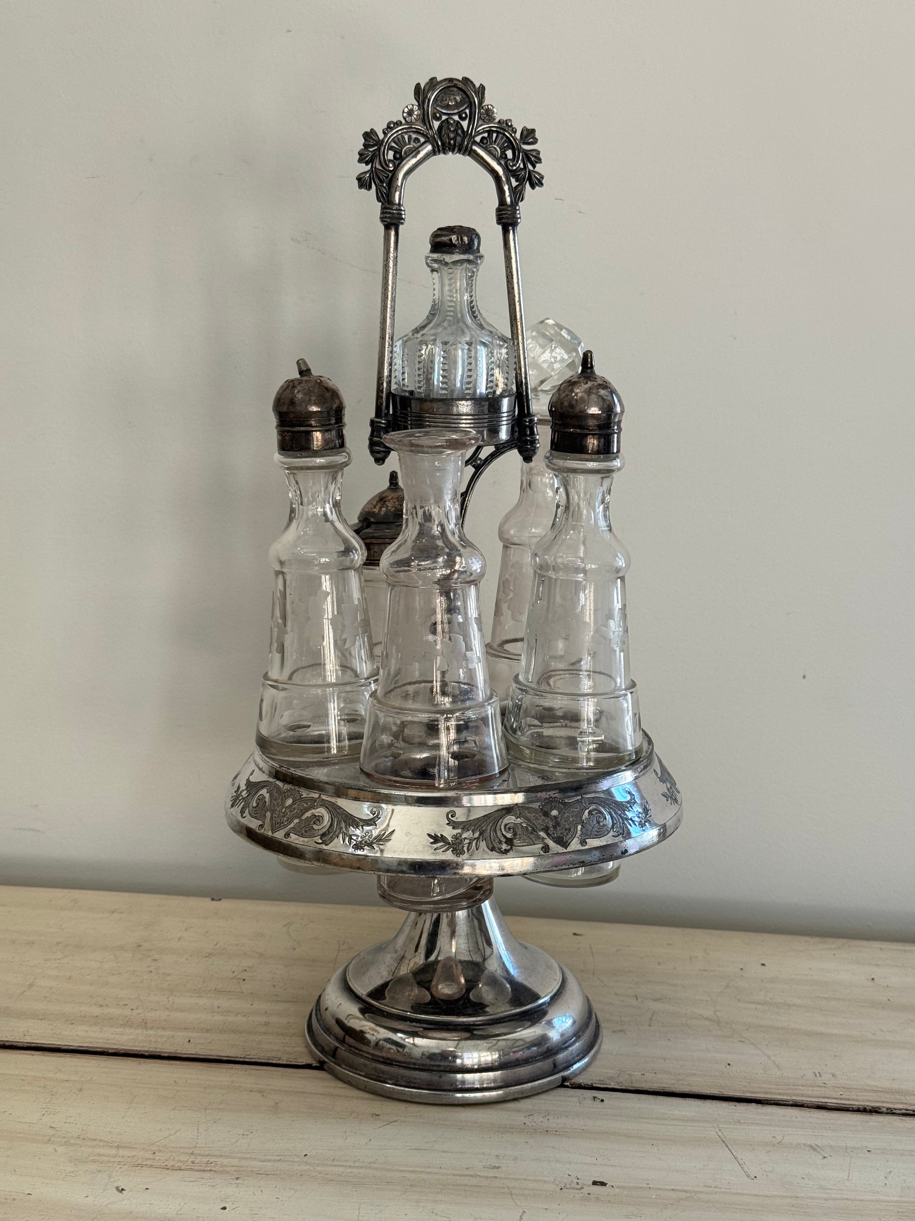 Antique Victorian Meriden Britannia Cruet Set