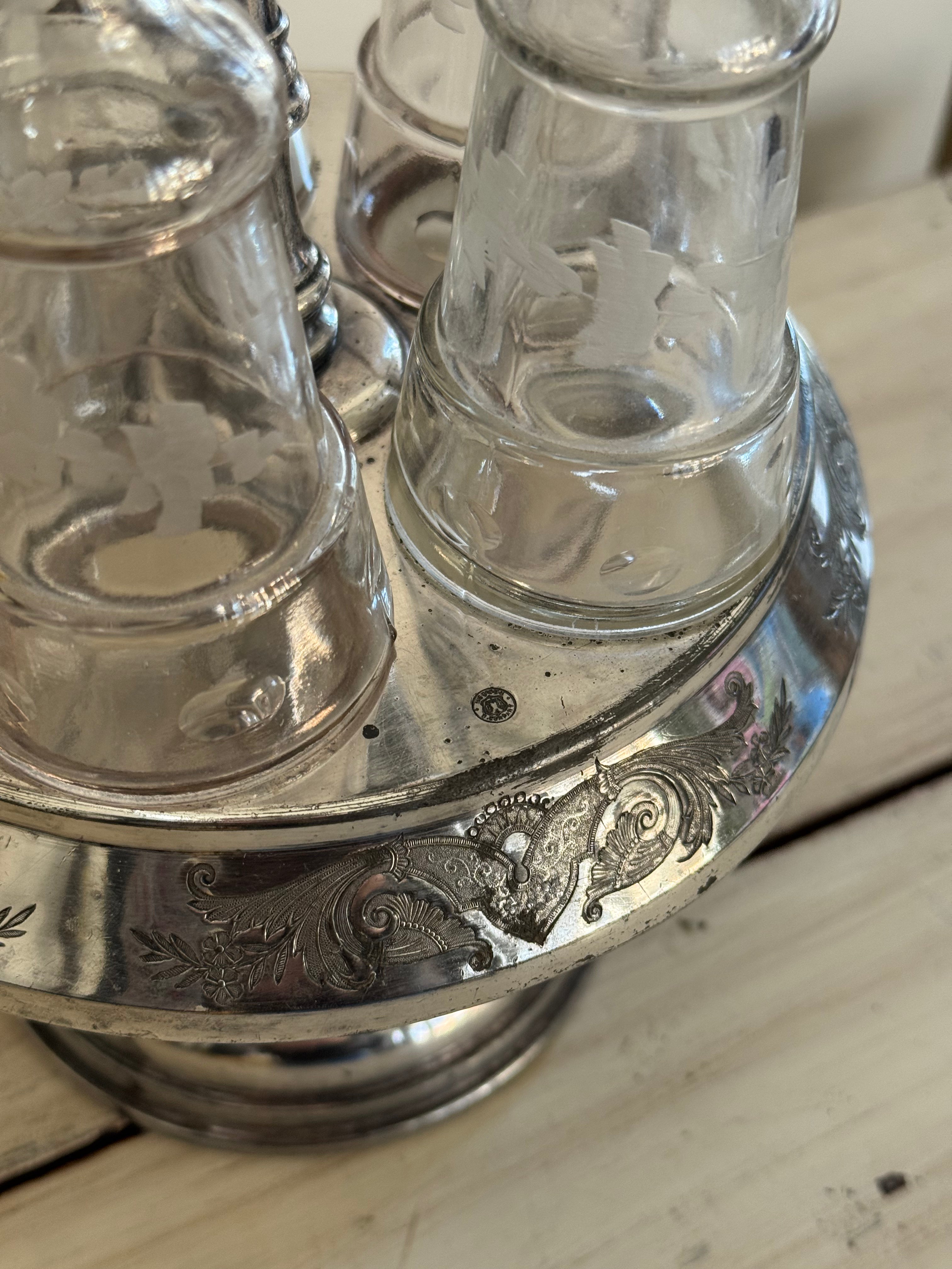 Antique Victorian Meriden Britannia Cruet Set