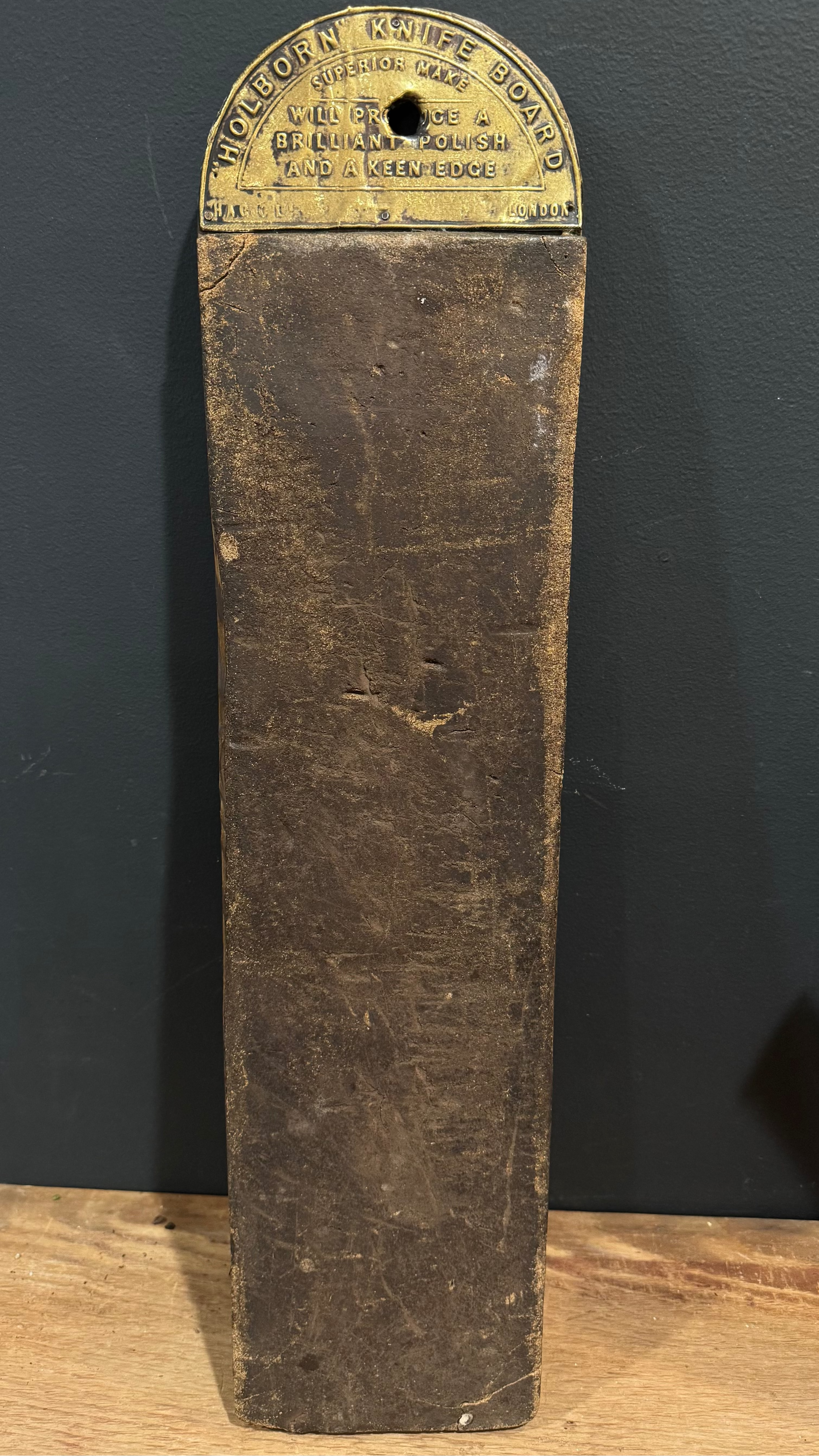 Holborn Knife Board – English Kitchen Polisher