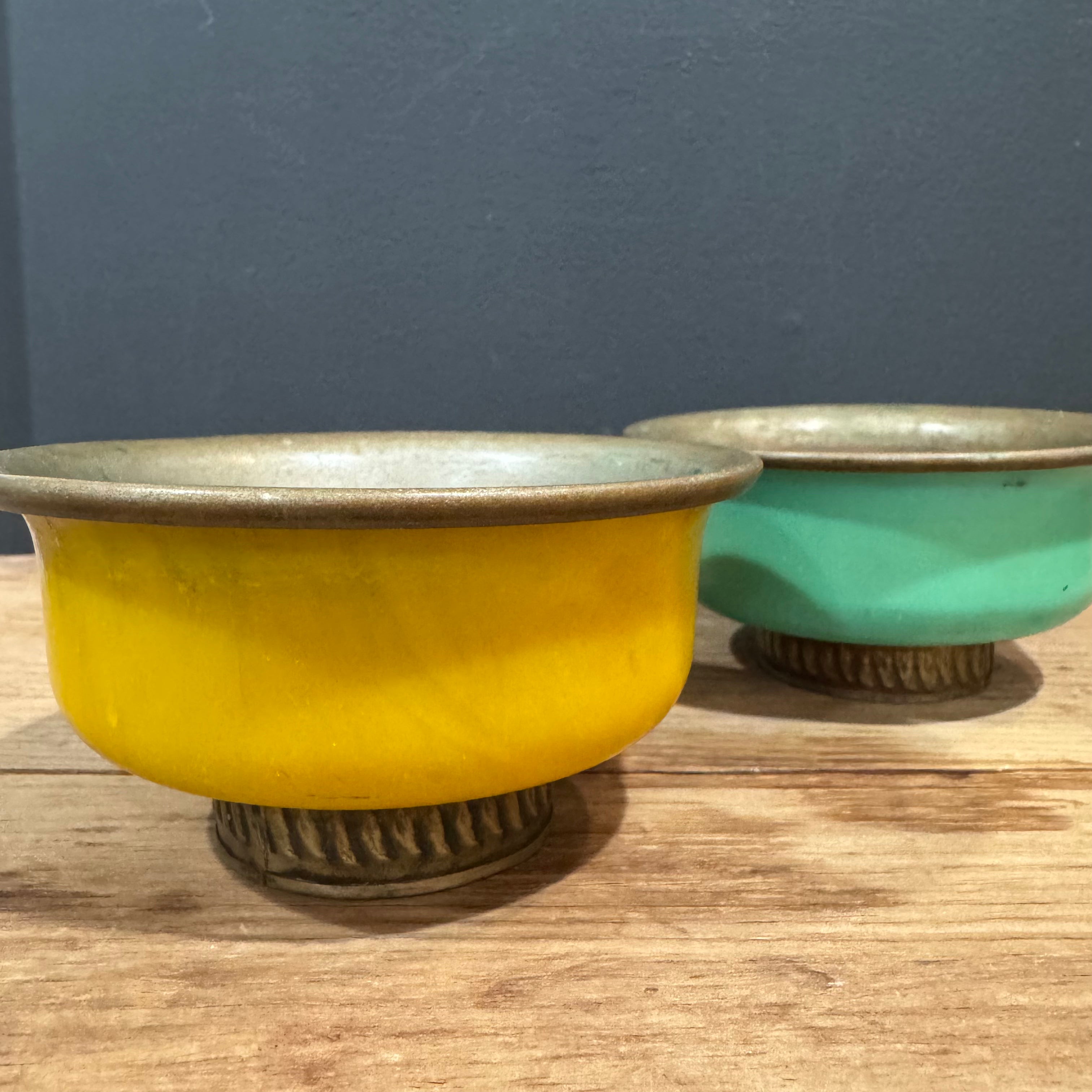 French Art Deco Footed Bowl in Bakelite and Brass — Yellow