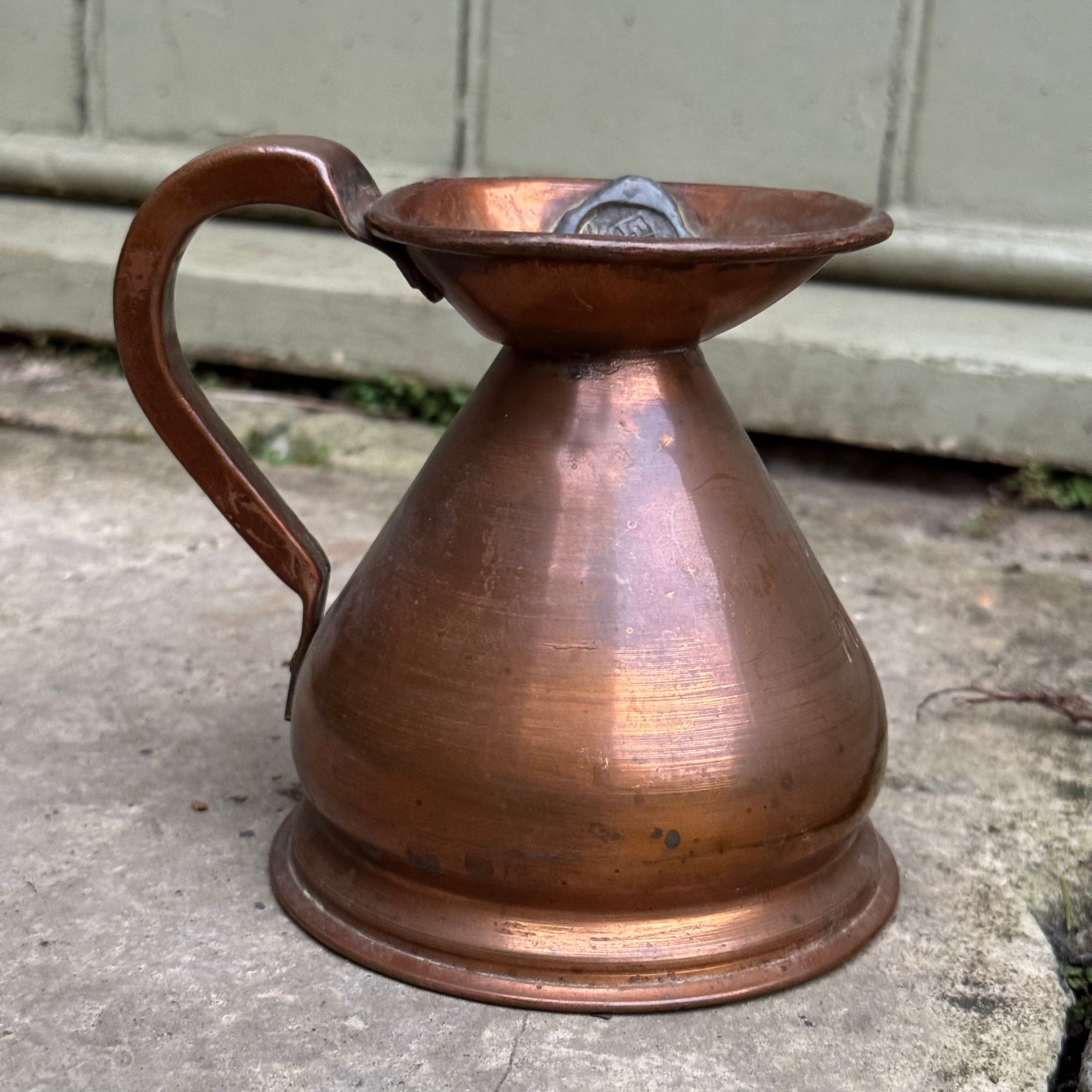 Victorian 1/2 Pint Haystack Jug