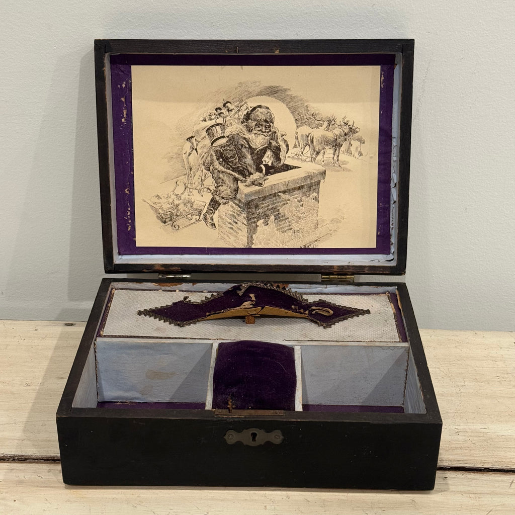 Vintage Victorian Keepsake Box