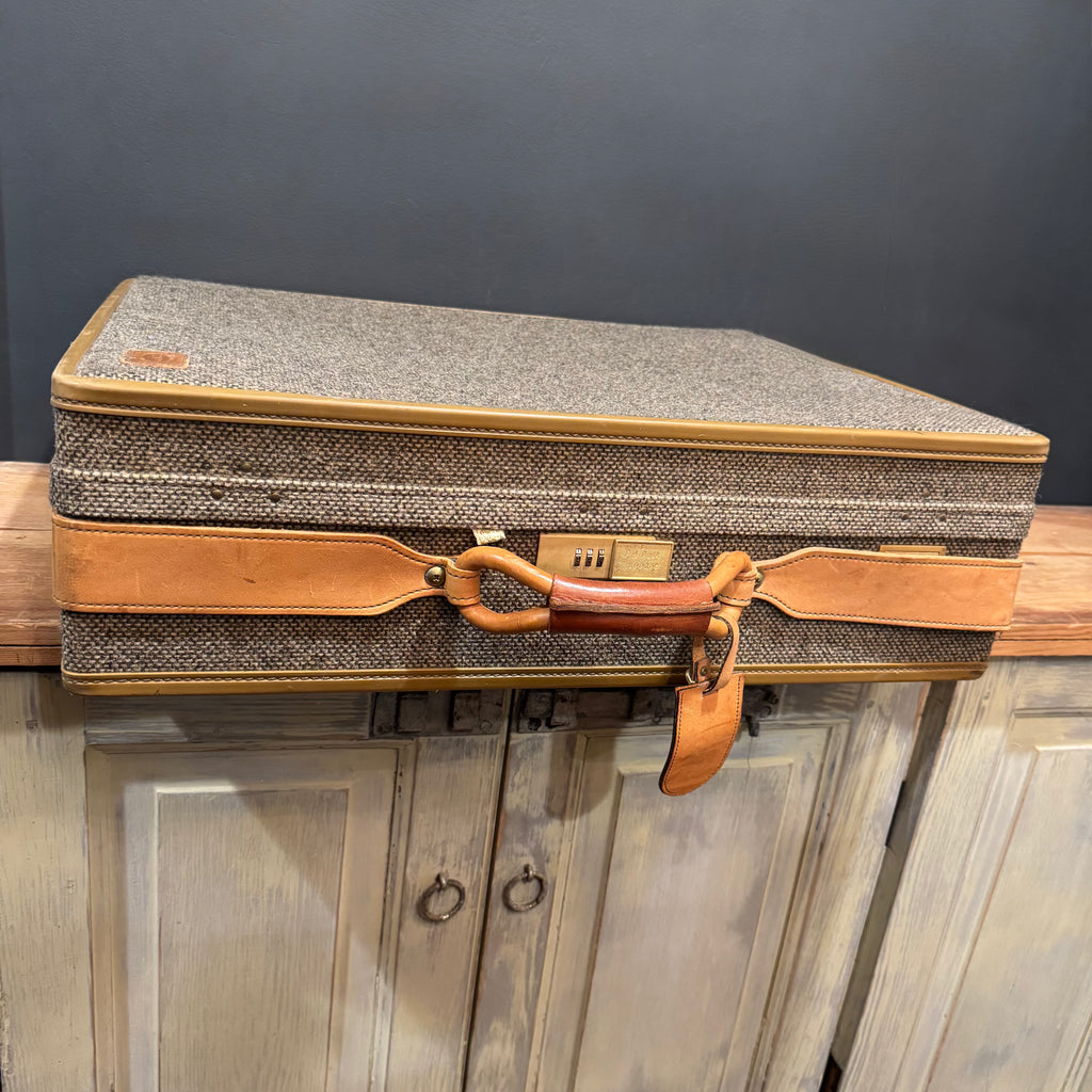 24" Hartman Luggage