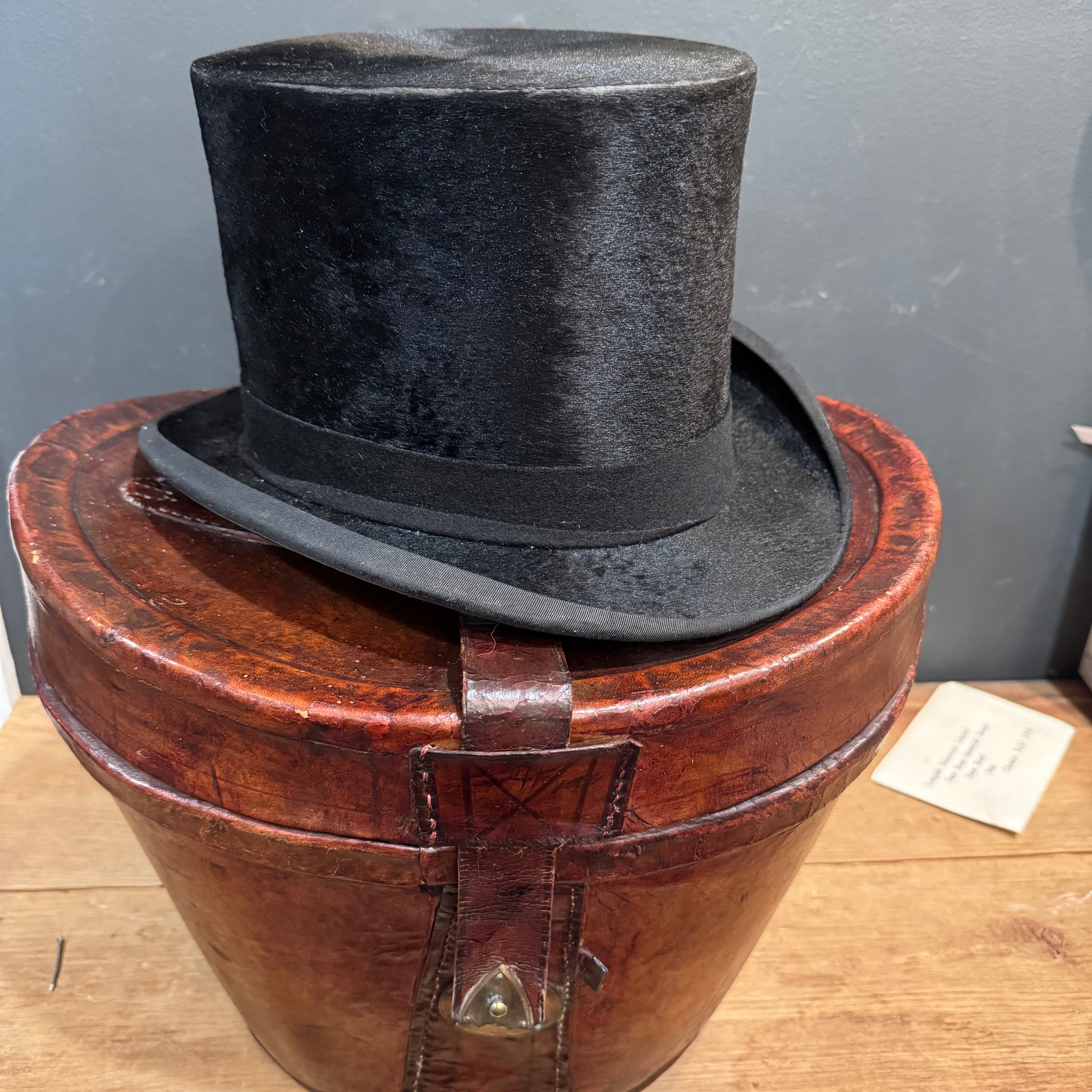 Antique Scottish P.D. Purves Silk Top Hat with Original Leather Travel Case & Key – Edinburgh c. 1890