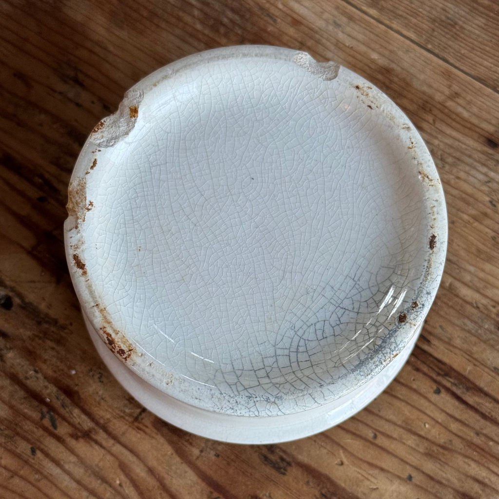 Prattware "Thames Embankment" Pot with Lid