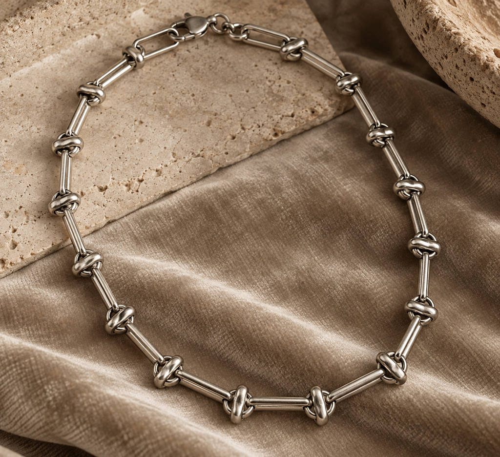 Entwined Knotted Link Necklace