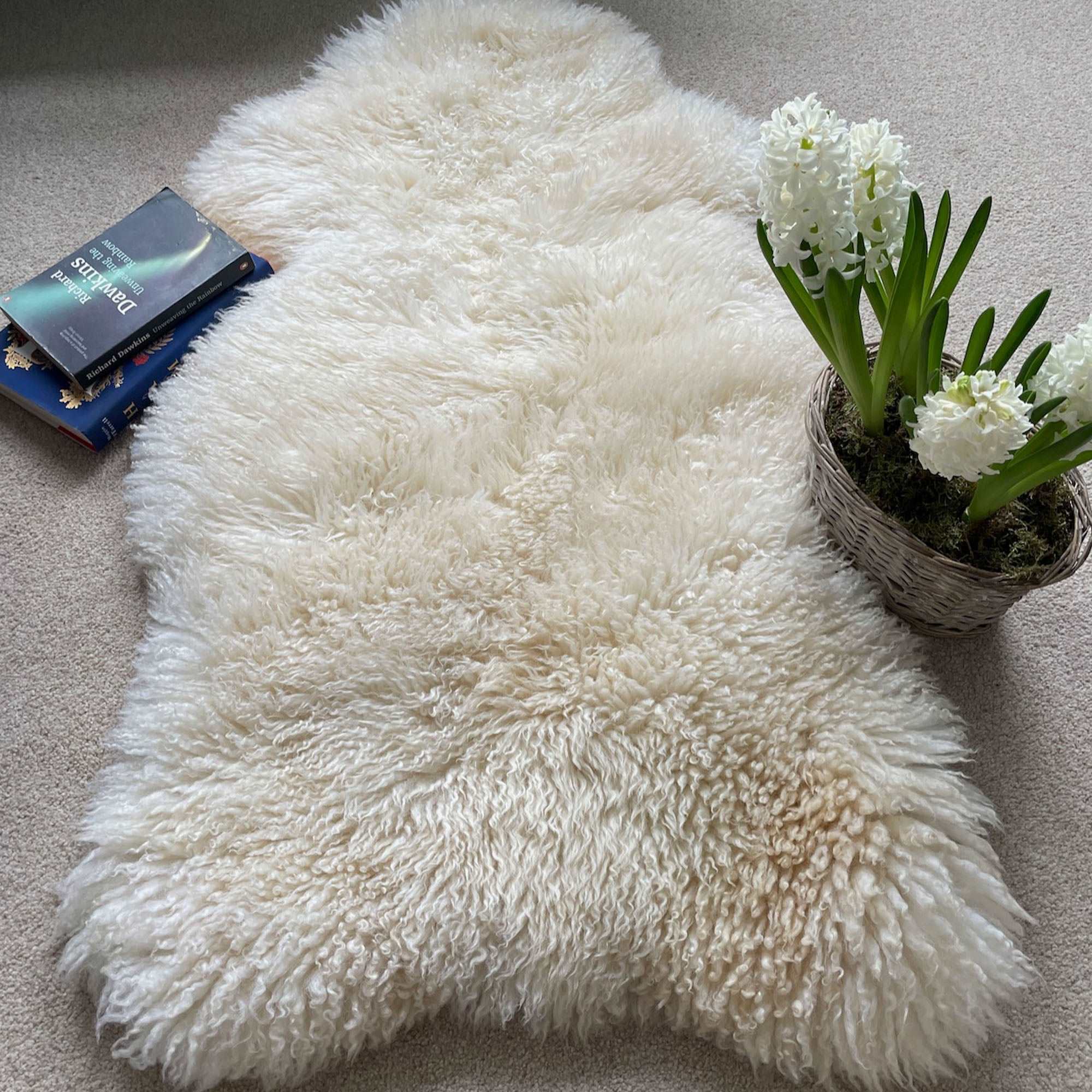 British Curly Sheepskin Natural White Medium